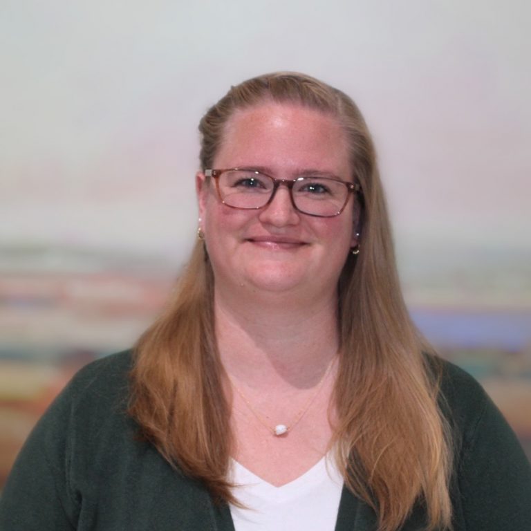 casey-buhler-life-enrichment-director-oakmont-guest-care-center-hurst-tx-nursing-home-rehab