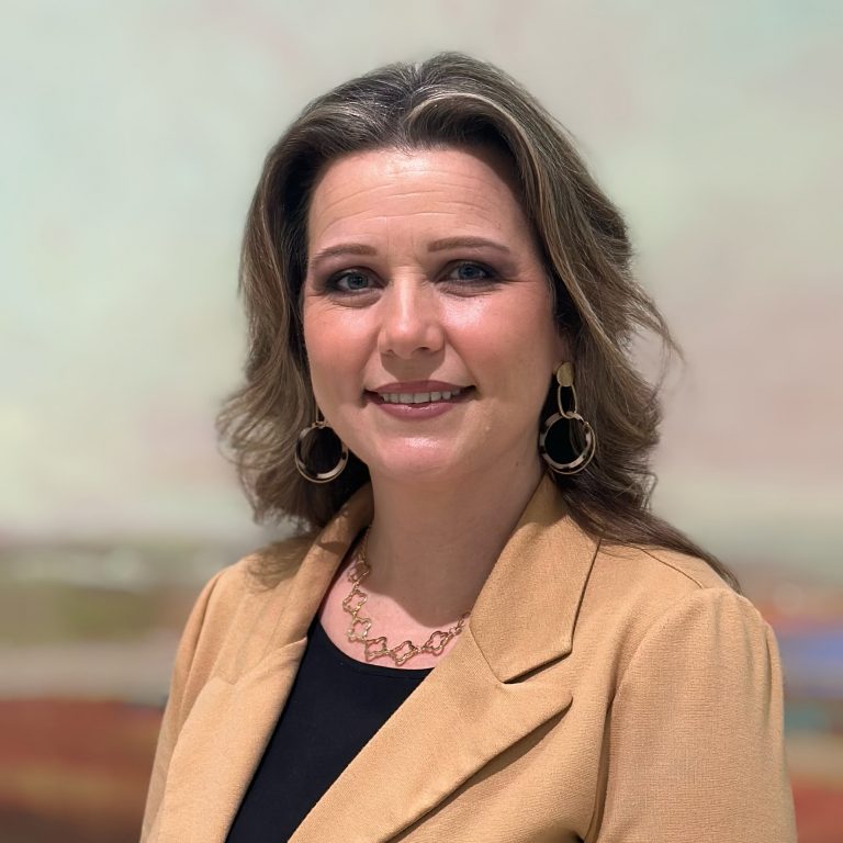 robbin-wells-director-of-human-resources-oakmont-guest-care-center-hurst-tx-nursing-home-rehab