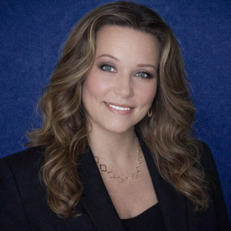 robbin-wells_-oakmont-guestcare-hurst-texas-nursing-home-administrator